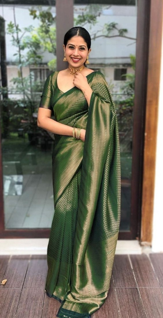  Women's Litchi silk Printed Saree With Unstitched Blouse (Green) 
