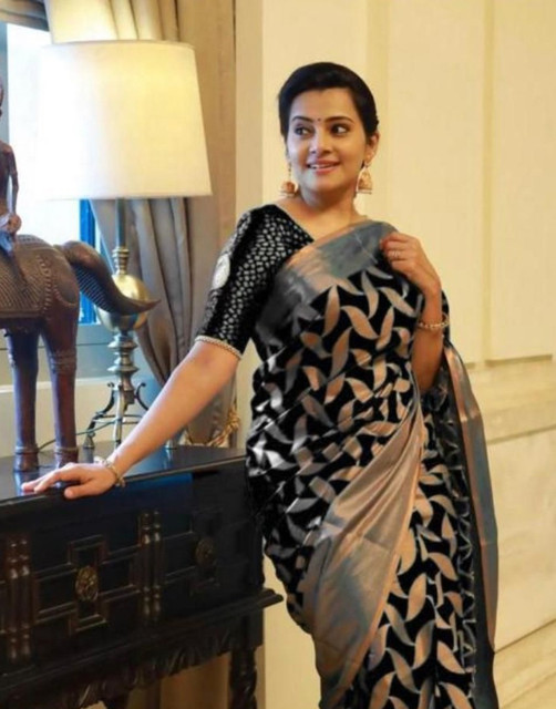  Women's Litchi silk Printed Saree With Unstitched Blouse (Black) 