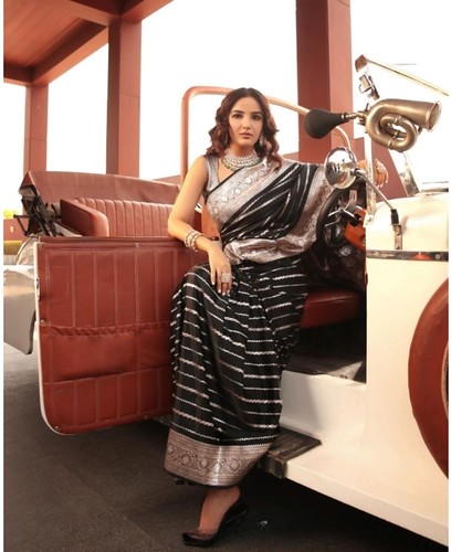  Women's Silk Printed Saree With Unstitched Blouse 5.5Mtr (Black) 