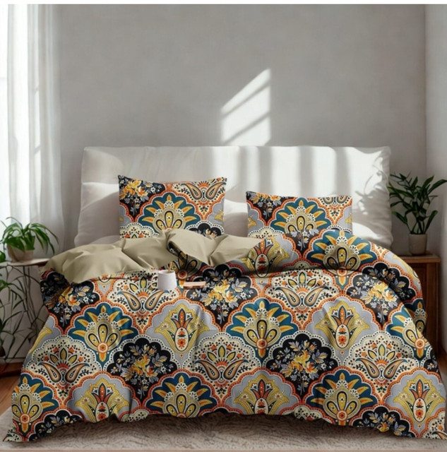 Microfiber Floral Printed Double Bedsheet with 2 Pillow Covers (Multicolor)