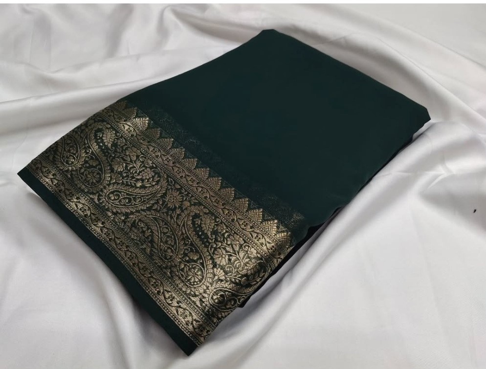 Women's Crepe Chit Pallu Solid Saree With Unstitched Blouse 5.5Mtr (Bottle Green)